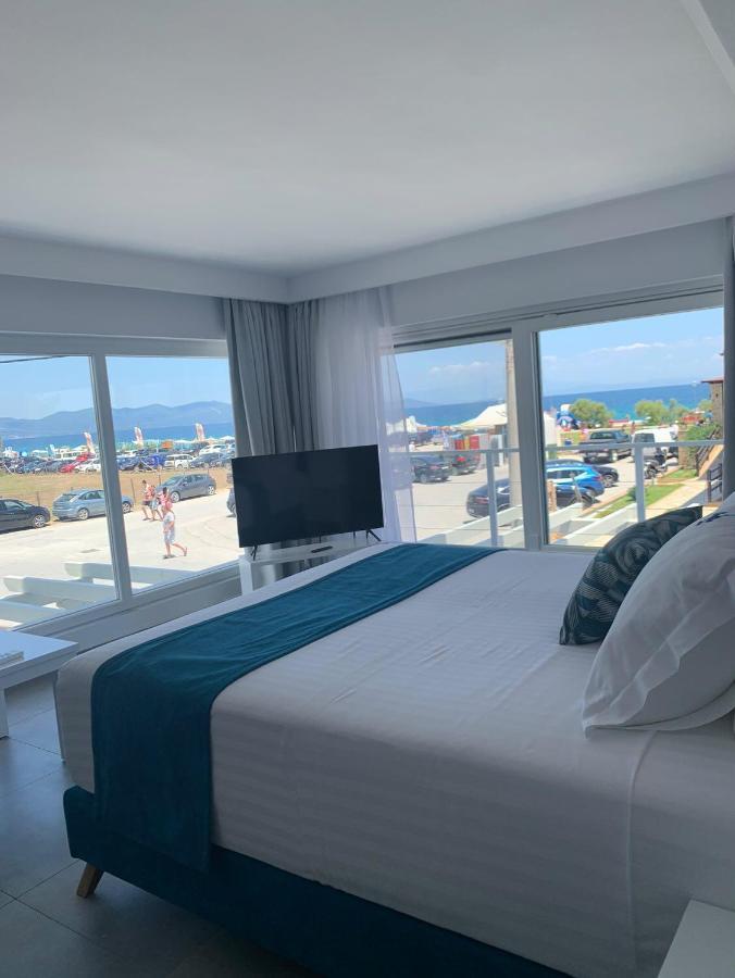 Ocean Blue Suites Ierissos Exterior foto