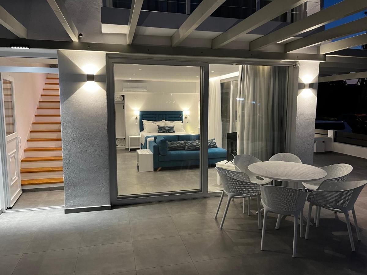 Ocean Blue Suites Ierissos Exterior foto