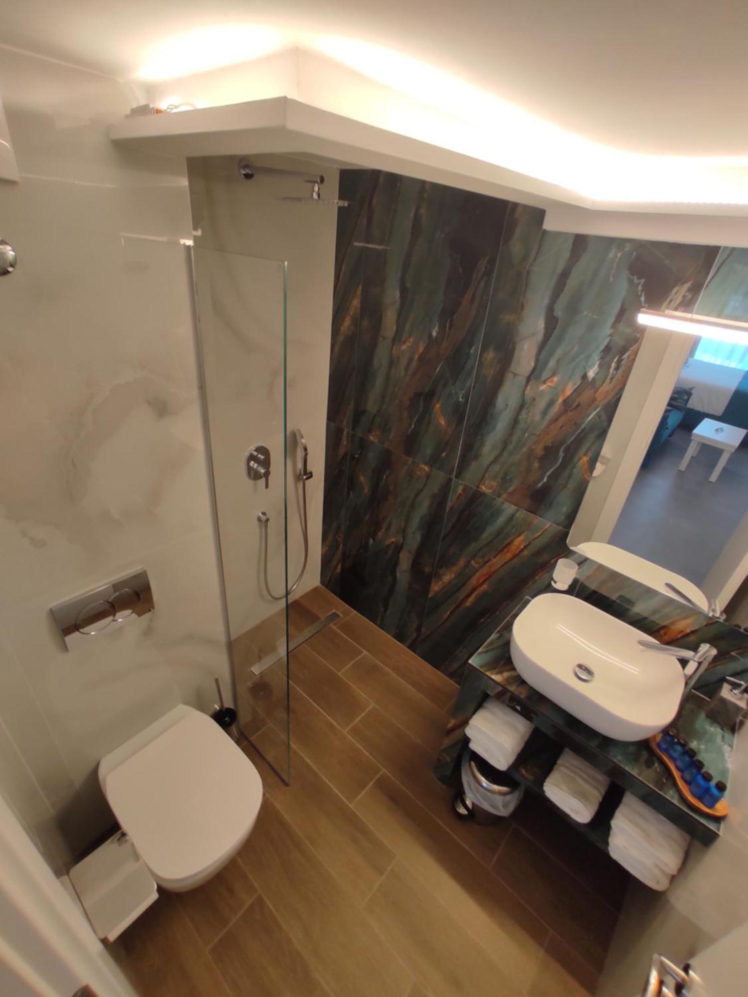 Ocean Blue Suites Ierissos Habitación foto